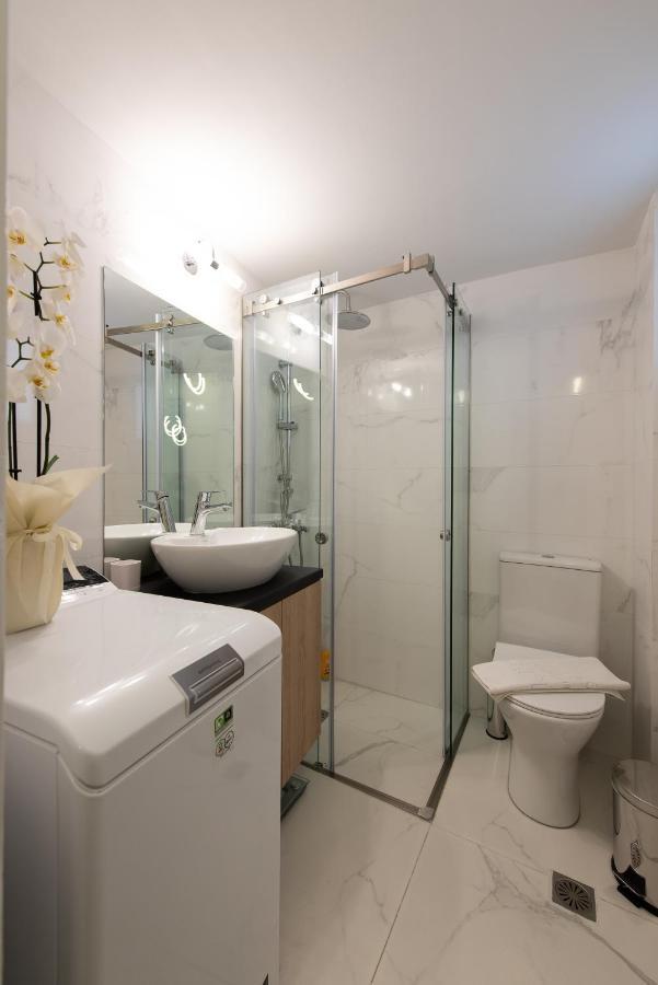 Medluxe Cozy Apartment! Атина Екстериор снимка