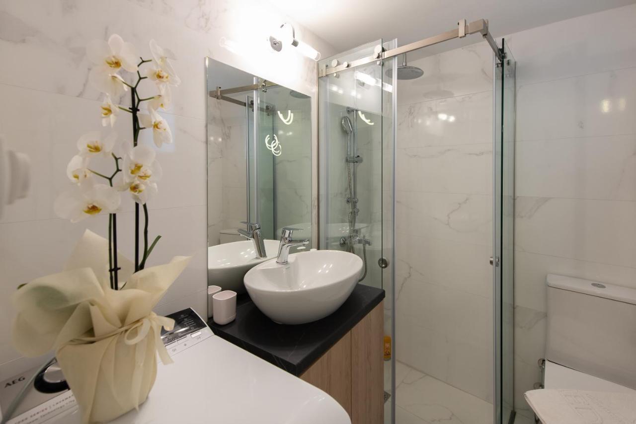 Medluxe Cozy Apartment! Атина Екстериор снимка